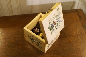 Caja de Madera Grande para Recuerdos con Tapa con Bisagras, Cierre Retro, Madera de Pino Natural sin Acabado, Caja de Almacenamiento para Manualidades y Joyería - Product Image 5