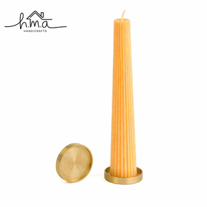 Porte-bougie moderne en laiton pour bougies chauffe-plat, support de bougie rond en métal minimaliste, accent décoratif de table pour la décoration intérieure et l'ambiance - Product Image 3