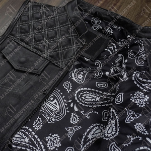 2024 Wholesale Leather Motorcycle <b>Vest</b> for <b>Men</b> <b>Black</b> Classic Vintage Club Riding Biker <b>Vests</b> Leather <b>Vest</b> for Unisex - Product Image 5