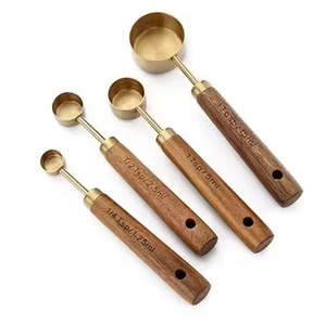Ensemble de tasses à mesurer en cuivre avec poignées en bois, lavage à la main uniquement, outils de mesure - Product Image 2