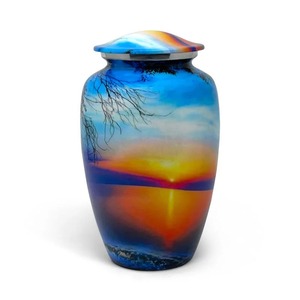 Urne commémorative en aluminium faite à la main, modèle G, légère, au design Art Déco magnifique, thème animalier, par un exportateur de confiance - Product Image 3