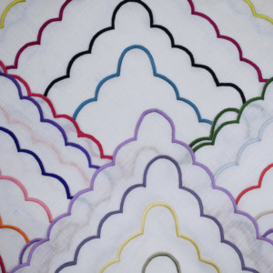 Serviettes en lin à bord festonné en gros, broderie personnalisée, serviettes de table en lin pour mariage, fête, restaurant, décoration de table - Product Image 1