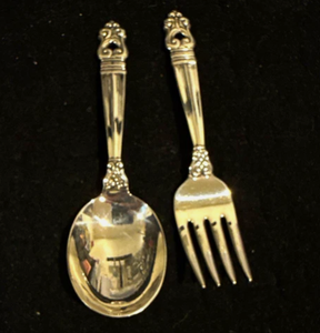 Ensemble de couverts vintage en métal, cuillère et fourchette, finition miroir haute brillance, résistant à la rouille, vaisselle de mariage, argenté antique avec motif en relief - Product Image 1