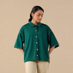 เสื้อโปโลผู้หญิงสีเขียวล้วน แขนครึ่งตัว สไตล์ลำลอง ความยาวปกติ ผ้าทอ ย้อมสีพื้น - Product Image 4