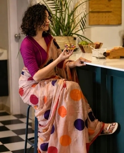Sari en coton pur Mulmul imprimé à la main pour femme KV avec chemisier non cousu, réversible, séchage rapide, style traditionnel, automne - Product Image 1
