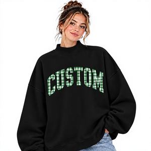 Sweat-shirt bleu pour femme à col montant, imprimé lettres vertes, épaules tombantes, manches longues, avec logo appliqué à carreaux vichy - Product Image 6