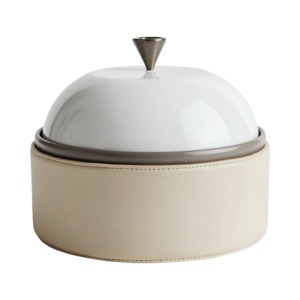 Casserole minimaliste en cuir avec couvercle en métal sculpté, idéale pour le bureau, la cantine, la restauration et la présentation élégante des aliments. - Product Image 1