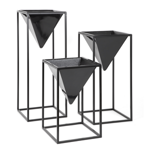 Support de plante moderne en métal noir avec pot de fleurs géométrique en forme de pyramide inversée, support de plante décoratif en fer haut pour l'intérieur et l'extérieur - Product Image 6