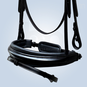 Bridon de dressage anatomique en cuir noir de qualité supérieure avec nezier rembourré en néoprène doux et frontal en cristal transparent de grande taille - Product Image 3