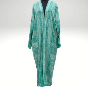 Conjunto de Abaya con Estampado Paisley de Diseñador Safaa – Cobertura Completa del Cuerpo con Pañuelo Hijab a Juego - Product Image 1