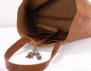 Grand sac fourre-tout pour ordinateur portable en cuir véritable fait main pour femmes et hommes, sac de voyage vintage, sac à bandoulière grande capacité LTB-0217 - Product Image 6