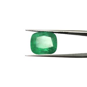 Émeraude ovale verte de 7,15 carats provenant de Zambie, pierre précieuse brute EOHH-255 - Product Image 4