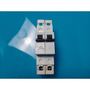 Disjoncteur à boîtier moulé Mitsubishi NF50-SMU NF50-SMU 2 5, d'occasion, comme il est, pièces d'équipement semi-conducteur d'époque - Product Image 4