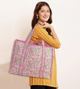 Bolsa de Mano Acolchada de Algodón Hecha a Mano, con Estampado Floral Rosa, Reversible, para Compras, para Mujer - Product Image 5