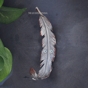 Gancho de colgar de color negro, de hierro y metal, con diseño de forma irregular, utilizado para colgar ropa, toallas, abrigos, como decoración de pared. - Product Image 5