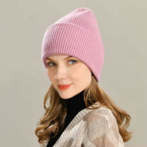 Econex Sports Low Price Plain Knitted Embroidery Logo Pom Beanie Hat 100% Acrylic Street Style Unisex Wholesale Custom Label - Product Image 3