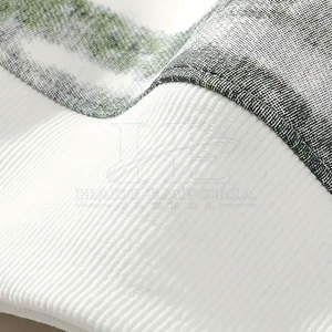 Sweat-shirt pour homme en coton mélangé avec impression personnalisée et coupe ample, idéal pour les tenues streetwear tendance. - Product Image 5