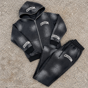 Trajes Deportivos de Chenilla Bordada de Alta Calidad Hechos en Pakistán, Fabricante Líder de Trajes Deportivos de Chenilla Bordada - Product Image 1