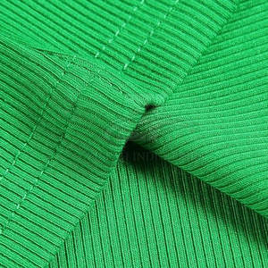 Débardeur court pour femme de haute qualité, coupe ajustée, vêtements de fitness, débardeur court sans manches pour la gym - Product Image 2