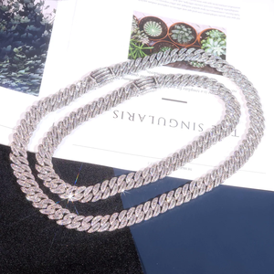 Collar de Cadena Cubana de Plata 925 con Baño de Rodio de Lujo, con Diamantes Moissanite en Engaste de Canal, Unisex, para Uso Diario - Product Image 2