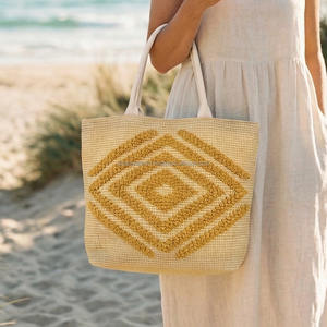 Bolso de Hombro de Playa con Flecos de Diseño, Bolso Tote Boho Chic, Bolso de Compras Sostenible Hecho a Mano con Doble Asa - Product Image 5