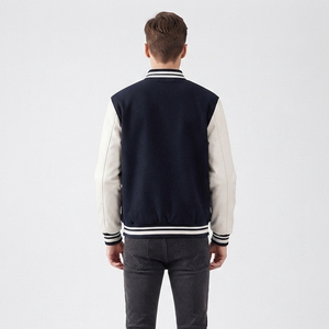 Blouson universitaire pour homme en laine avec manches en cuir PU, style Letterman, boutons-pression, bordure côtelée, bleu marine, personnalisable, vente en gros - Product Image 2