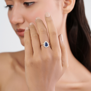 Bague de fiançailles et de mariage en or jaune massif 14 carats de qualité supérieure, saphir bleu et halo de diamants, meilleur prix, fabricant de bijoux - Product Image 4