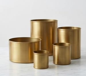 Ensemble de 5 vases modernes en laiton doré pour table, cylindres décoratifs pour l'entrée, le bureau ou comme cadeau - Product Image 4