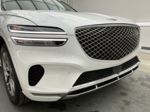 PREMIUM Deluxe 2024 Genesis GV70 2.5T SUV - Product Image 2
