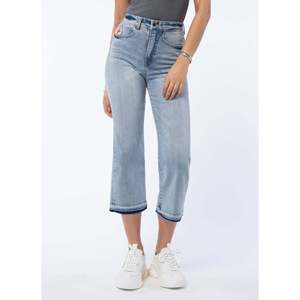 Jean de maman décontracté taille haute en denim bleu classique pour femme coupe régulière - Product Image 5