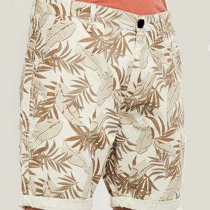 Short pour homme Fabricant haut de gamme Vêtements d'entraînement imprimés feuilles Nouveau design Denim à séchage rapide Short pour homme brodé de streetwear de luxe - Product Image 1