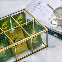 Personnalisé 8 Grilles Compartiments Divisé Rectangulaire Cas Tendance Bas Prix Fabriqué À La Main En Laiton En Métal Cadre Top Bijoux Organisateurs