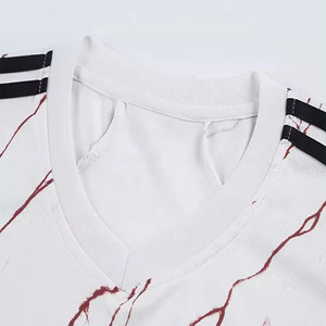 Uniforme de fútbol de poliéster teñido liso fabricado en Pakistán, talla grande, de secado rápido, uniforme deportivo de fútbol. - Product Image 6