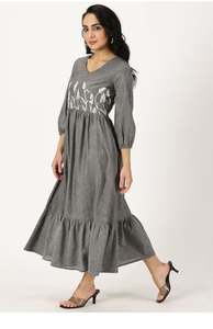 ชุดราตรียาว 2026 แฟชั่นฤดูใบไม้ผลิ ดีไซเนอร์ ชุดเดรสผู้หญิง คอวี ปักลายหรูหรา แขนบาน สีดำ ชุดเดรสยาวแม็กซี่ที่ดีที่สุด - Product Image 2