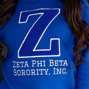 Sudadera de Chenilla Zeta Phi Beta Big Z para Mujer, Azul, con Letras Griegas Bordadas, Estilo Casual - Product Image 5