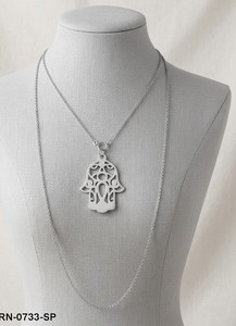 Collier pendentif Hamsa en laiton plaqué argent, finition mate, chaîne réglable pour femme, occasions de fête, protection symbolique, religieux - Product Image 3