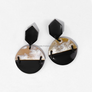 Pendientes de Cuerno de Búfalo Pulido, Proveedor de Joyería de Cuerno Natural de la India - Product Image 2