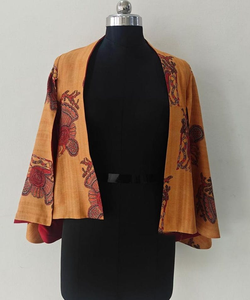 Chaqueta Kimono de Seda Tussar Ligera y Transpirable Hecha a Mano para Mujer, Tejida con Estampado Étnico Madhubani - Product Image 3