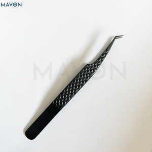 Pinces professionnelles pour extensions de cils en acier inoxydable non magnétique avec poignée confortable, logo personnalisé, usage en salon - Product Image 6