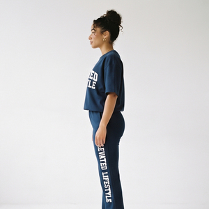 Ensemble de survêtement deux pièces pour femme, style streetwear, comprenant un T-shirt imprimé à épaules tombantes de haute qualité et un pantalon de survêtement évasé à coupe ample - Product Image 3