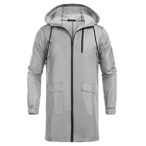 Manteau de pluie long classique personnalisé imperméable pour homme avec capuche dissimulée et trou de ventilation arrière coupe-vent - Product Image 1
