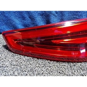 Feu arrière droit d'occasion pour Q3 2015, référence OEM 8U0945094H - Product Image 3