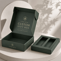 Boîte d'expédition en carton ondulé de qualité supérieure avec impression couleur sur feuille d'argent, séparateur en papier, cadeau OEM, gaufrage, pelliculage mat, doublure en éponge