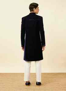 Traje Tradicional Indio-Pakistaní para Novio, Sherwani, Bordado a Mano, Estilo Real - Product Image 2