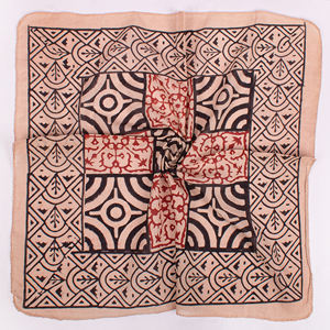 Foulard carré en coton écologique, style Bagaru, imprimé à la main, bandana unisexe respirant, à nouer autour du cou ou sur la tête - Product Image 4