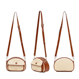 Bolso Kyna de Piel Sintética Premium para Mujer, Diseño Elegante Cruzado, Placa con Logotipo Dorado, Cierre de Cremallera Seguro, Uso Diario, Satinado - Product Image 4