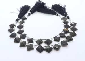 Cuentas de Labradorita Facetada Cuadrada con Taladro Lateral de 10-14 MM, Cuentas Finas de Labradorita de 7 Pulgadas - Product Image 5