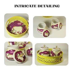 Jars décoratifs à motifs animaliers avec plateau jaune, ensemble multi-pièces rond, design traditionnel gravé, plateau décoratif artisanal - Product Image 1