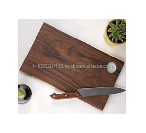 Planche à découper traditionnelle en bois pour la cuisine, la préparation des aliments, surface de coupe durable et écologique, usage quotidien à la maison - Product Image 5