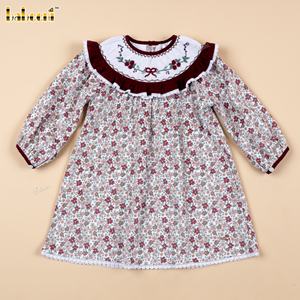 ชุดเดรสเด็กทรงเอลายดอกไม้ ผ้าฝ้าย 100% แต่งสม็อคด้วยมือ เป็นมิตรกับสิ่งแวดล้อม ODM - DR4507 - Product Image 1